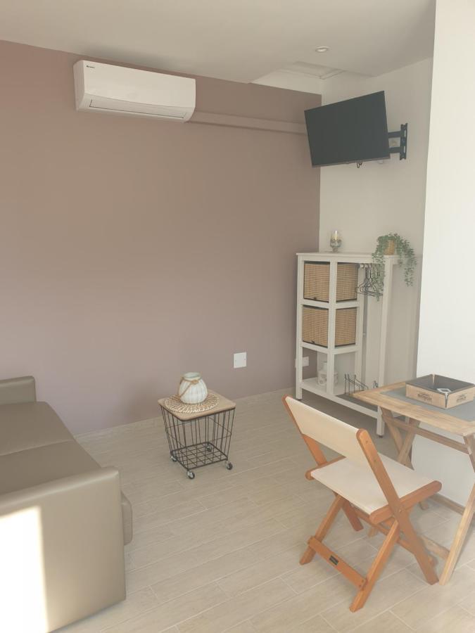Mistral Appartements Пор-Сен-Луї-дю-Рон Екстер'єр фото