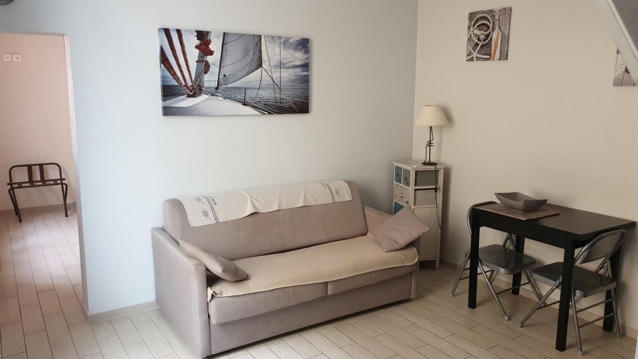Mistral Appartements Пор-Сен-Луї-дю-Рон Екстер'єр фото