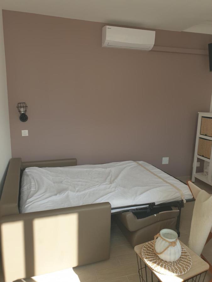 Mistral Appartements Пор-Сен-Луї-дю-Рон Екстер'єр фото